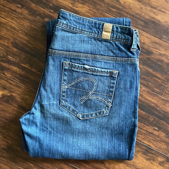 $10 SALE!!!! Maurice’s Kelli Straight Jeans - Picture 6 of 6